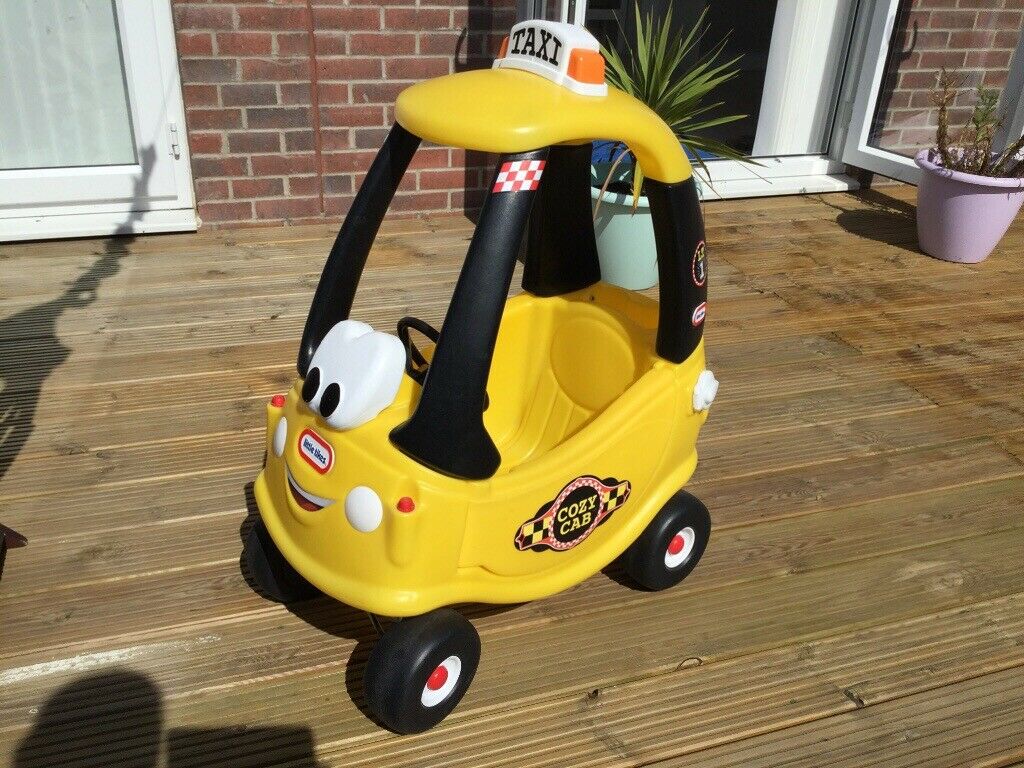 Xe ô tô chòi chân taxi cozy Little Tikes